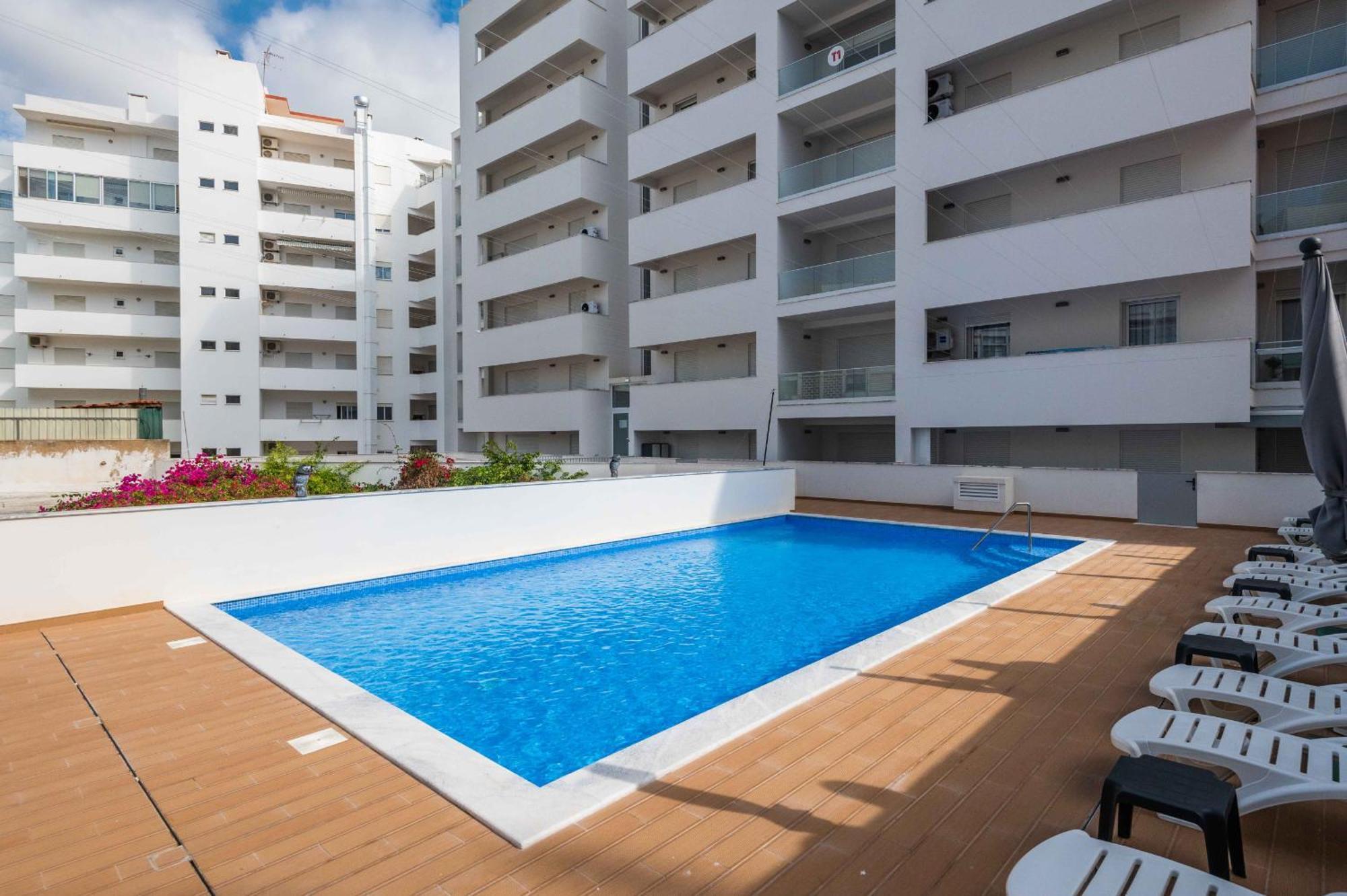 Caravelas 2-Bedroom Apartment With Pool - 50M From The Beach Armação de Pêra Zewnętrze zdjęcie
