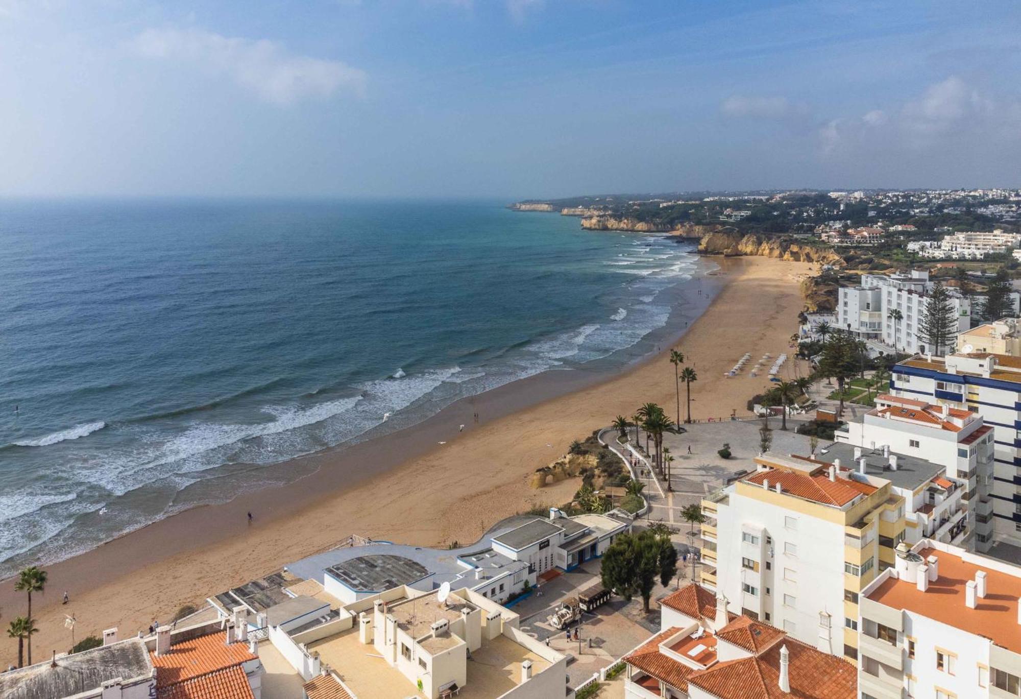 Caravelas 2-Bedroom Apartment With Pool - 50M From The Beach Armação de Pêra Zewnętrze zdjęcie