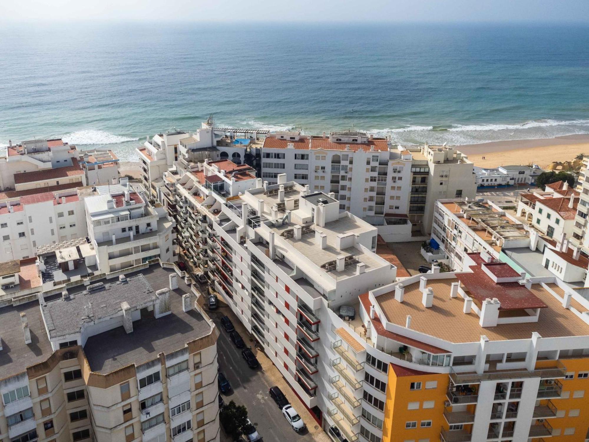 Caravelas 2-Bedroom Apartment With Pool - 50M From The Beach Armação de Pêra Zewnętrze zdjęcie